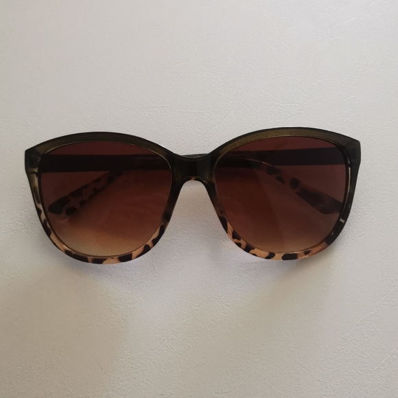 Women's sunglass - TAHARI - Picture 4 of 4
